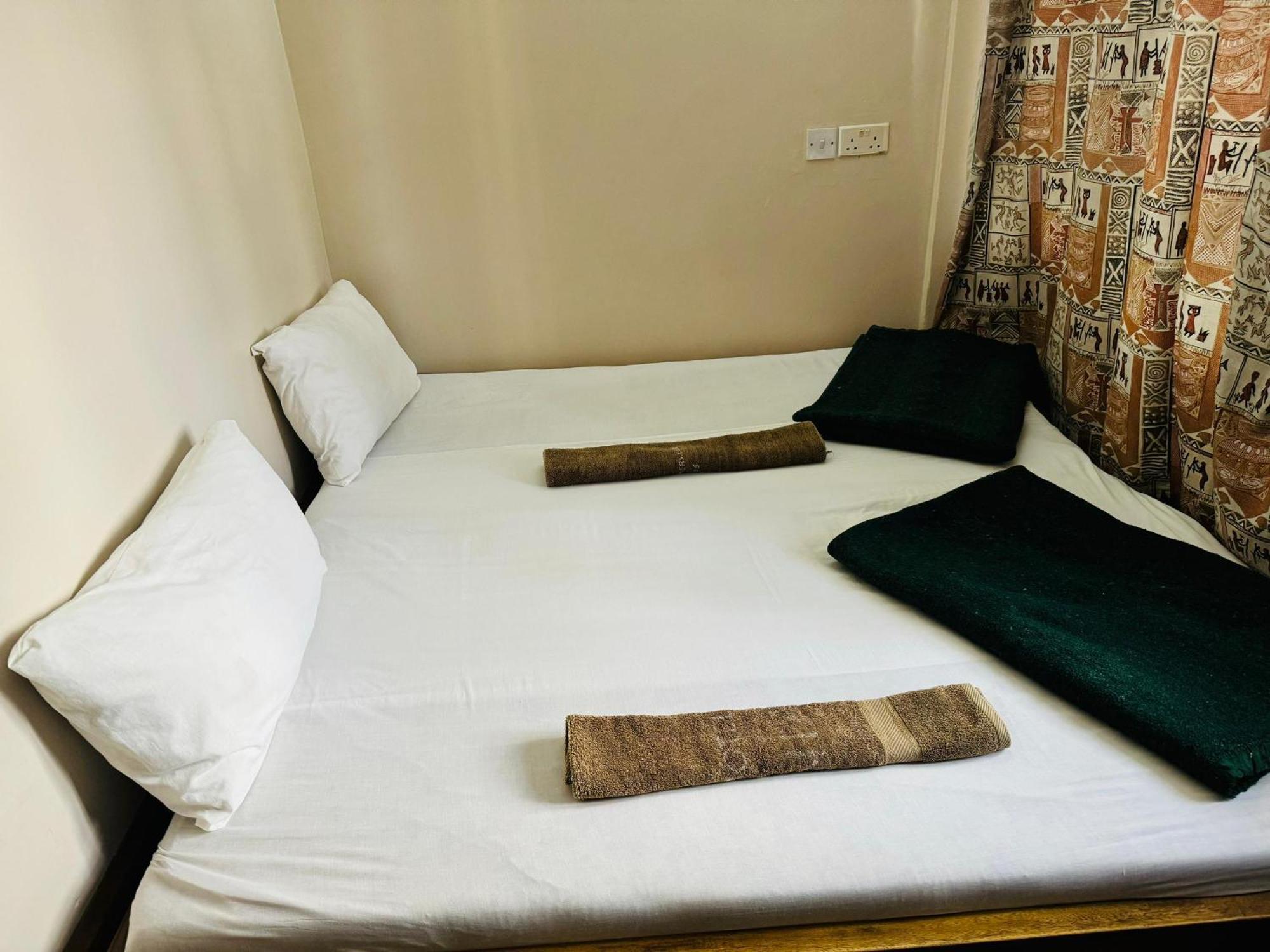 Arusha Backpackers Hotel Екстериор снимка
