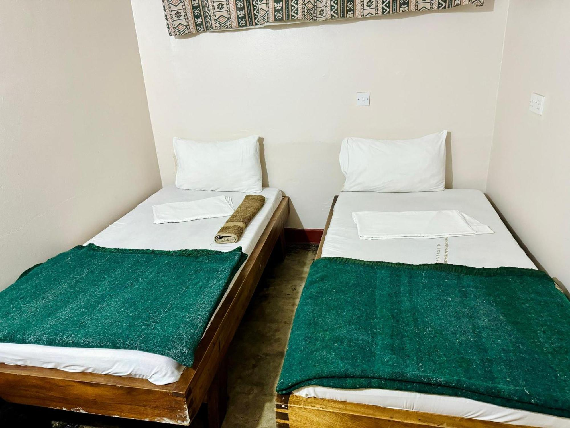 Arusha Backpackers Hotel Екстериор снимка