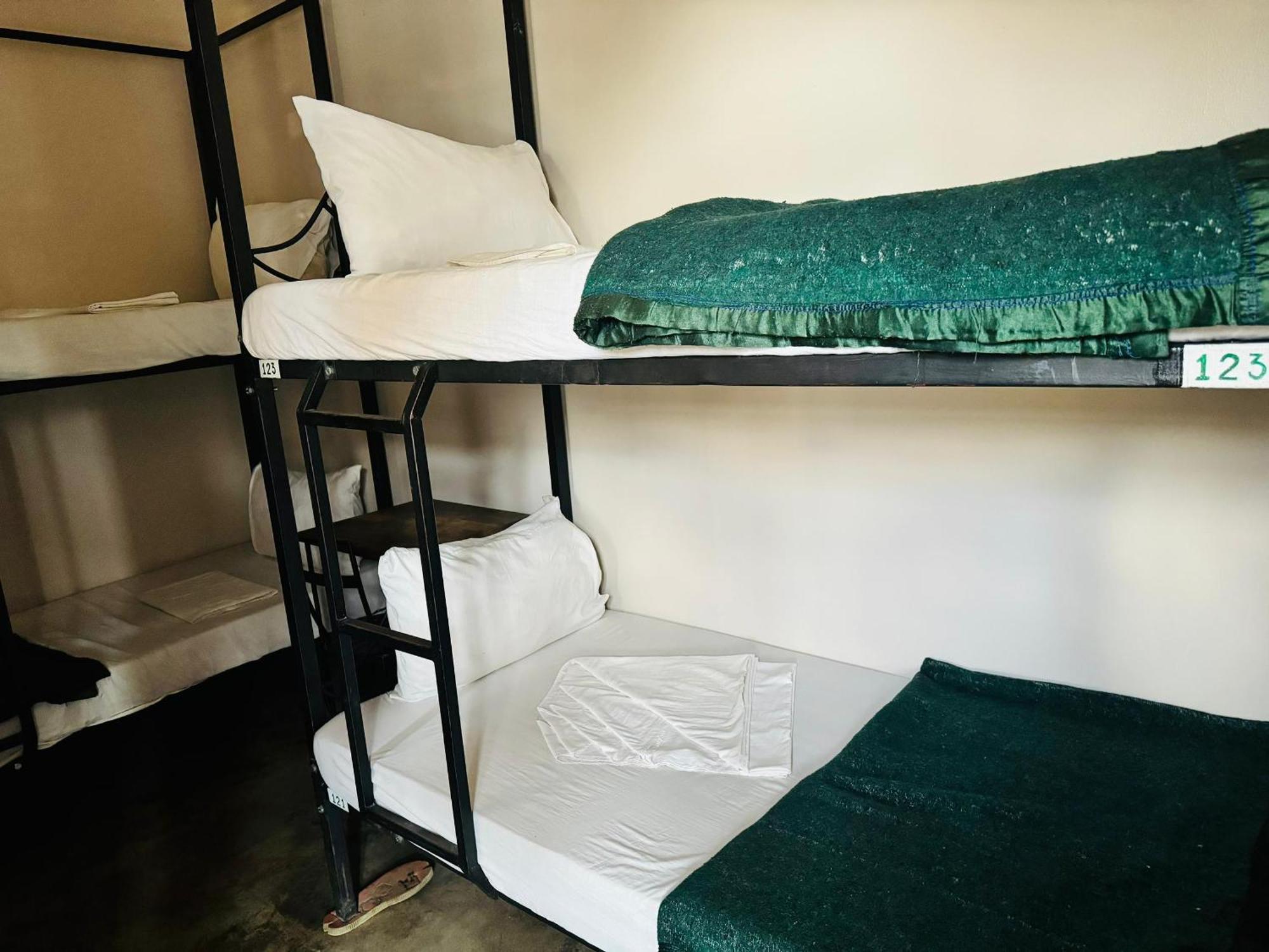 Arusha Backpackers Hotel Екстериор снимка